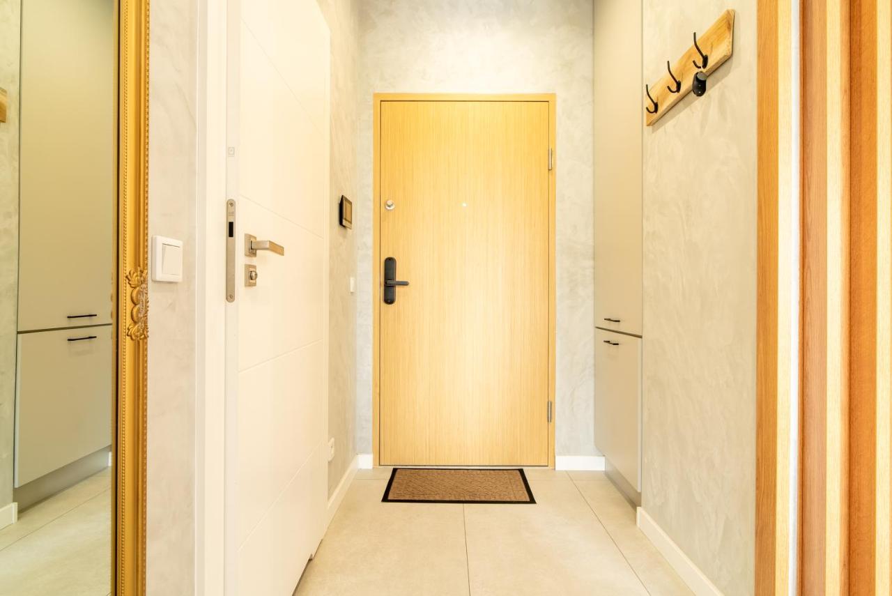 Apartment Apartamentysnu, Wola Premium Ii Z Parkingiem Warsaw